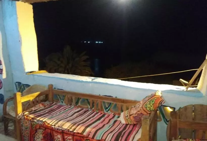 تختخواب و صبحانه Aswan Nubian House