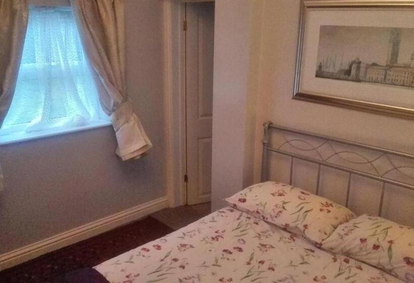 مبيت وإفطار Brampton Dales Farm