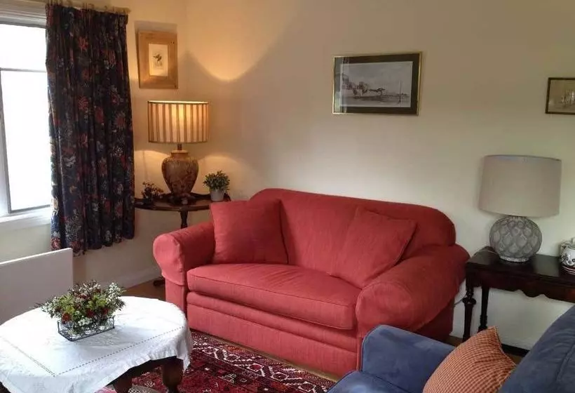 ベッドアンドブレックファースト Glenlowren