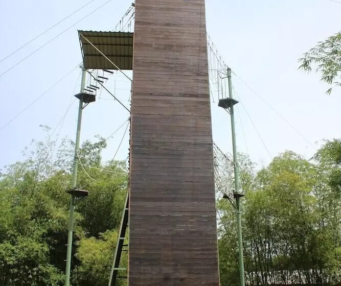 Aamiaismajoitus (B&B) Kiulu Riverside Chalet