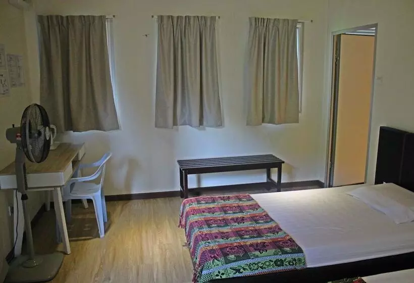 Aamiaismajoitus (B&B) Kiulu Riverside Chalet