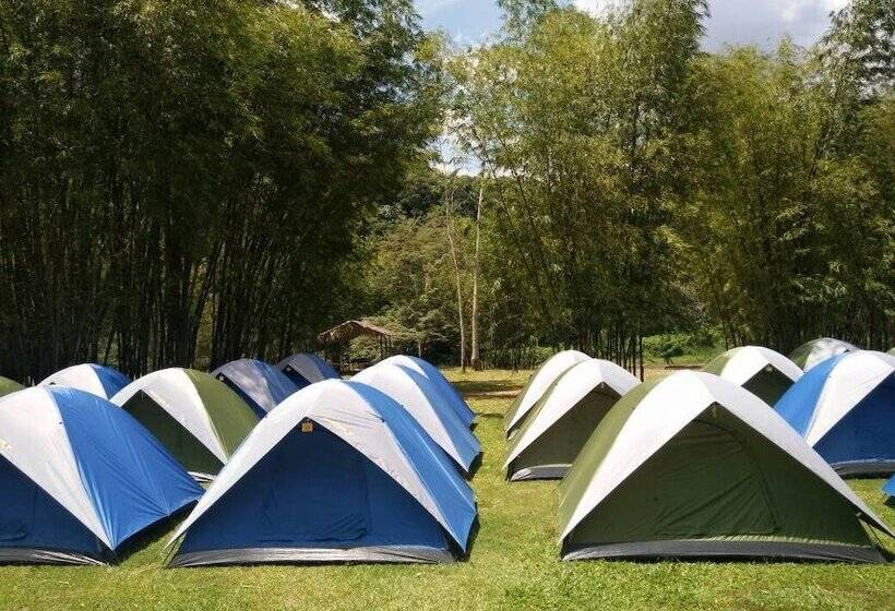 Nocleg ze śniadaniem Kiulu Riverside Chalet