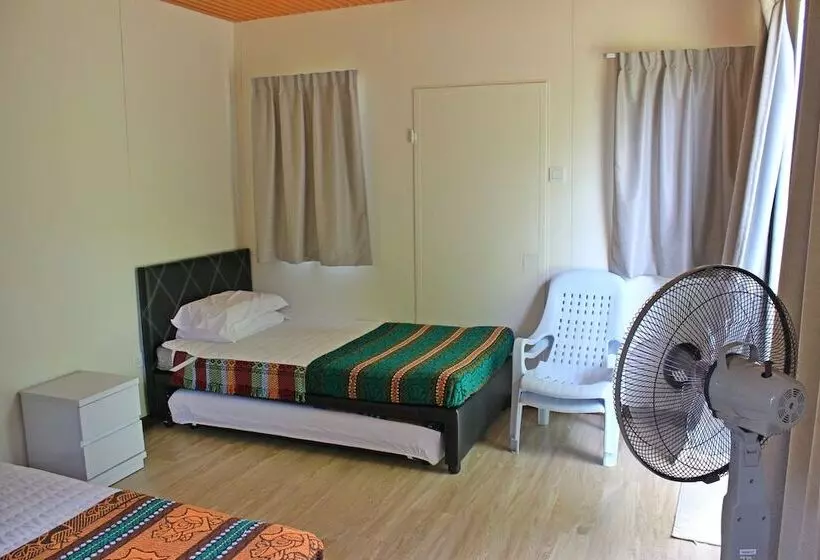 Aamiaismajoitus (B&B) Kiulu Riverside Chalet