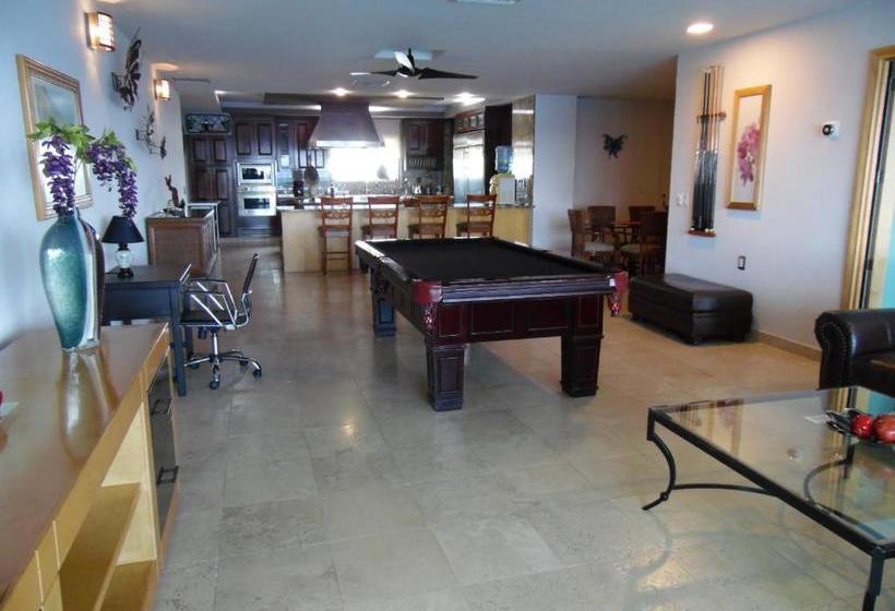 El Cantil Condo Resort