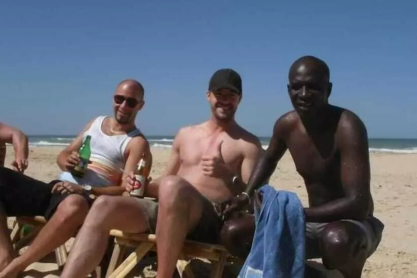 هتل Africa Roots