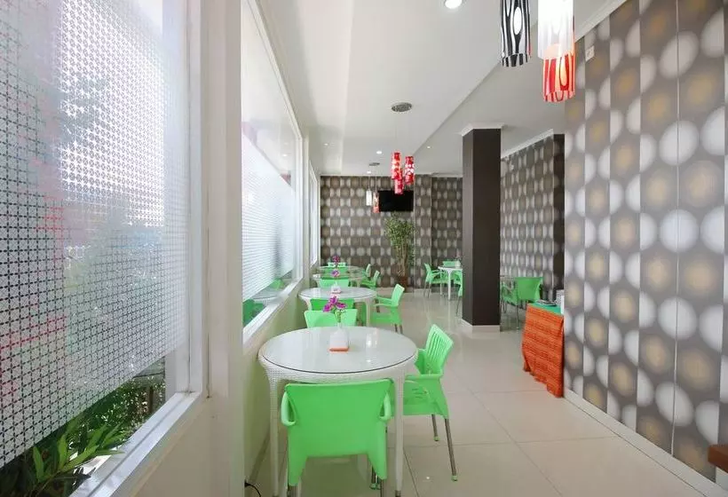 ホテル Airy Syariah Pemurus Dalam Raya Banjar Indah Permai Banjarmasin
