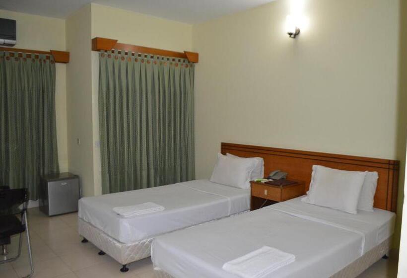 هتل Bashati Bay Resort