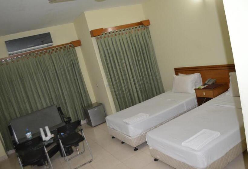 هتل Bashati Bay Resort