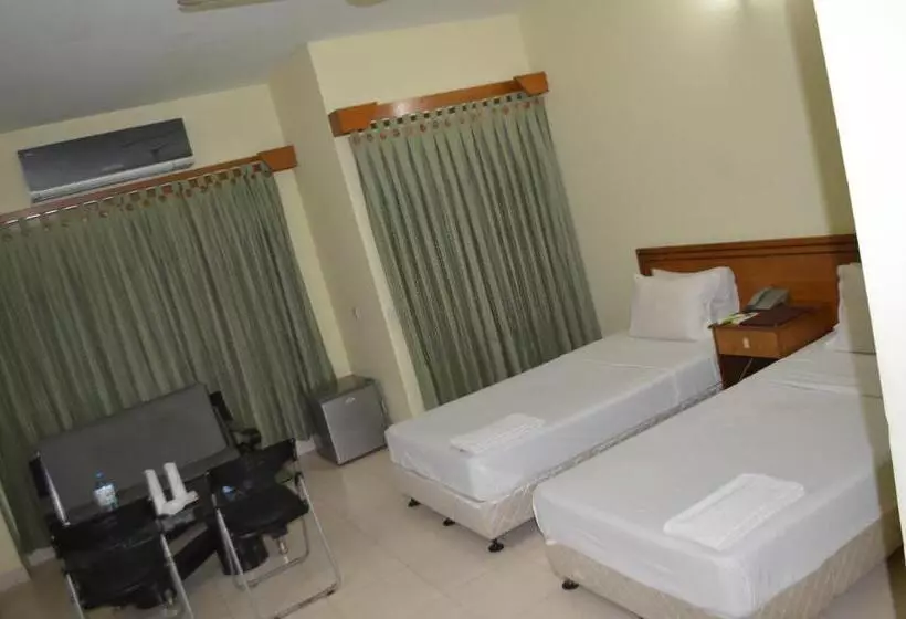 هتل Bashati Bay Resort