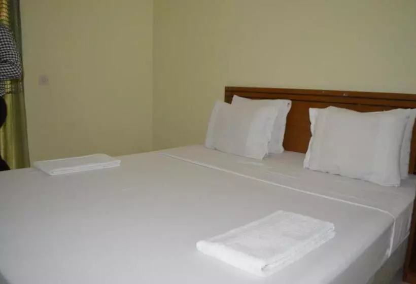 هتل Bashati Bay Resort