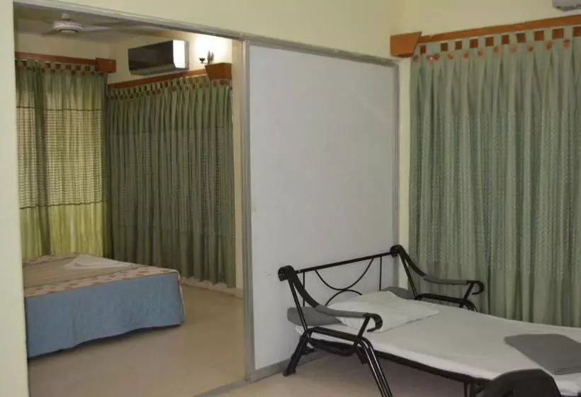 هتل Bashati Bay Resort