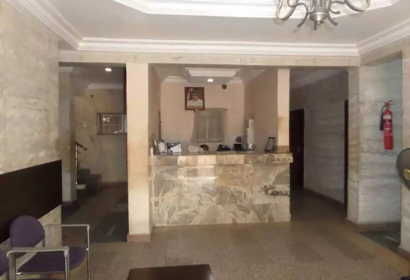 هتل Chinox Guest Inn