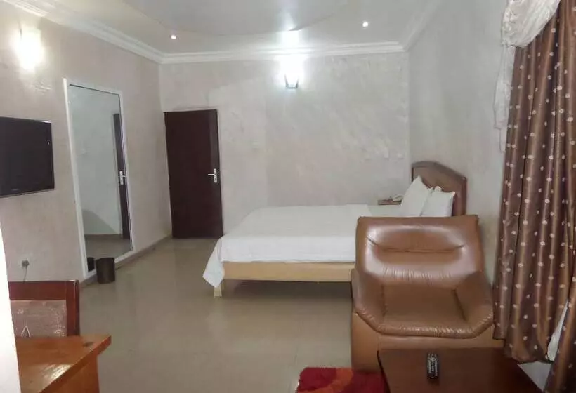 هتل Chinox Guest Inn