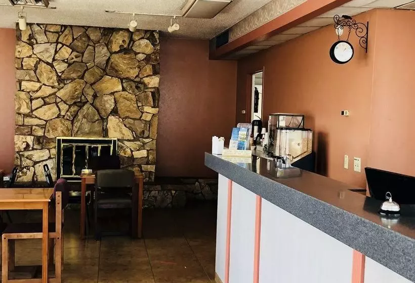 Hotelli Econo Lodge Elko Downtown Area