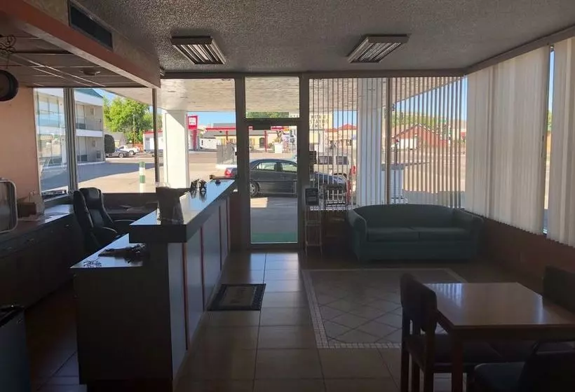 Hotelli Econo Lodge Elko Downtown Area
