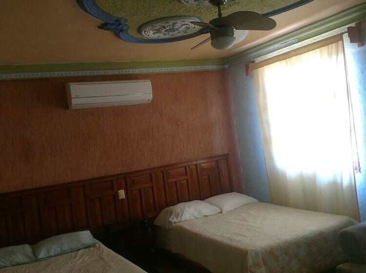 فندق La Quinta De Los Leones