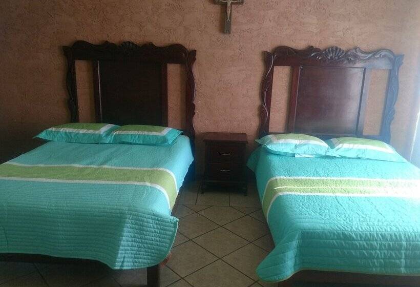 فندق La Quinta De Los Leones