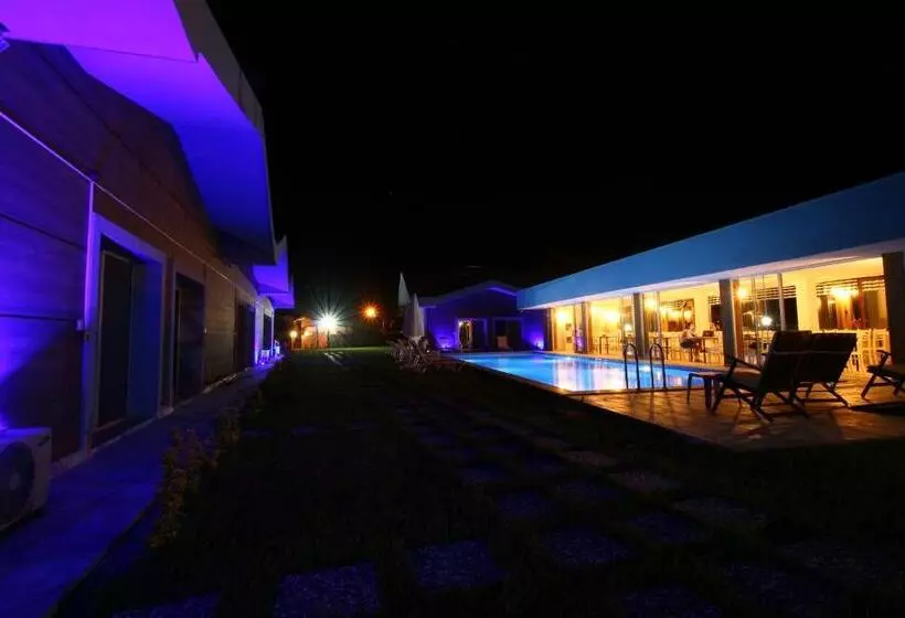La Vida Otel