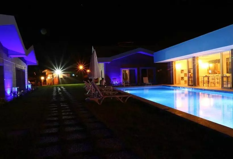 La Vida Otel