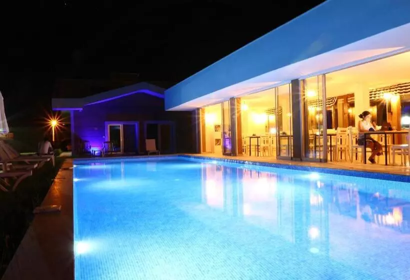 La Vida Otel