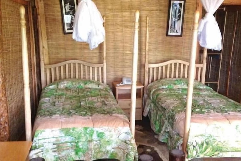 هتل Lake Bunyonyi Eco Resort