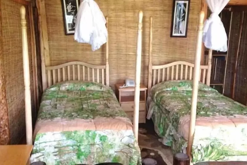 ホテル Lake Bunyonyi Eco Resort