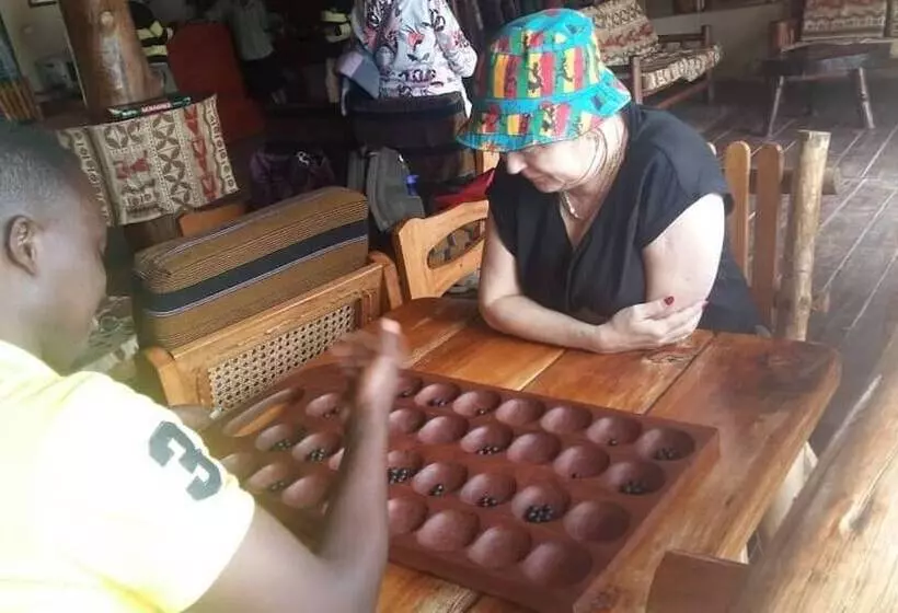 ホテル Lake Bunyonyi Eco Resort