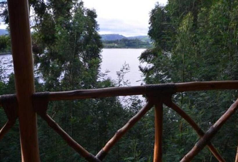 هتل Lake Bunyonyi Eco Resort