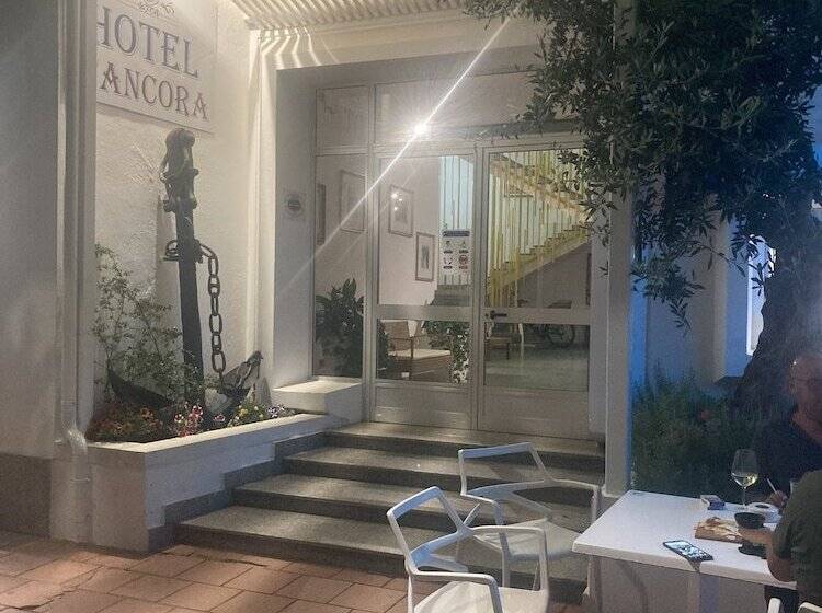 Otel L'ancora