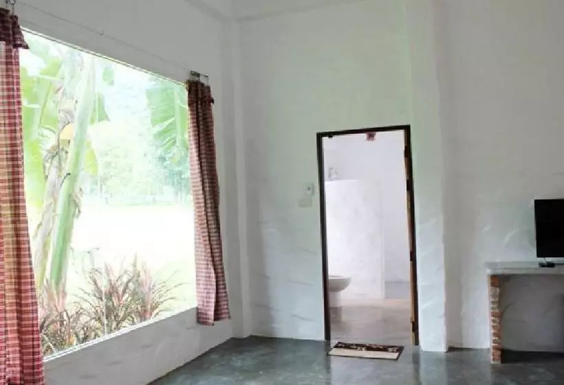 هتل Monoko Porploen Resort