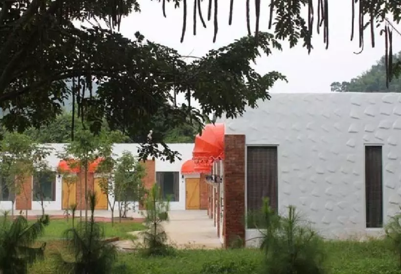 هتل Monoko Porploen Resort