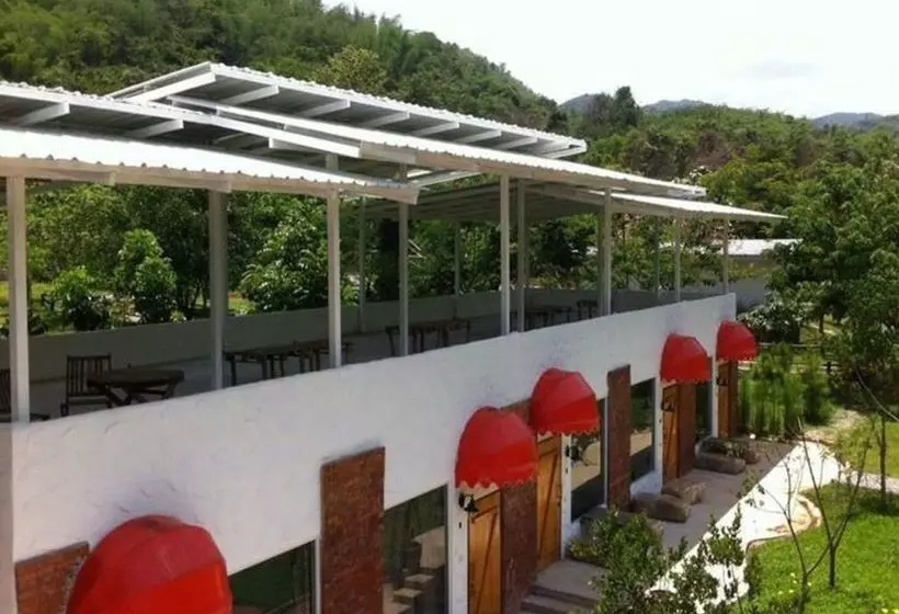 هتل Monoko Porploen Resort