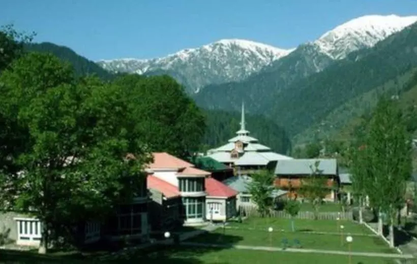 هتل  orash Lodges