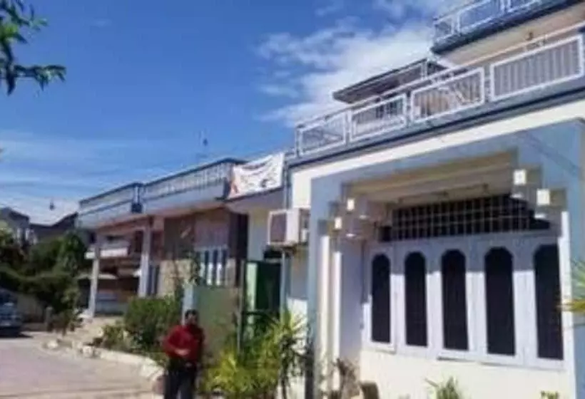 هتل  orash Lodges