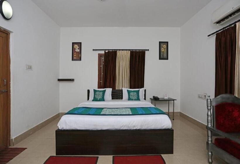 فندق O Maa Banadurga Inn