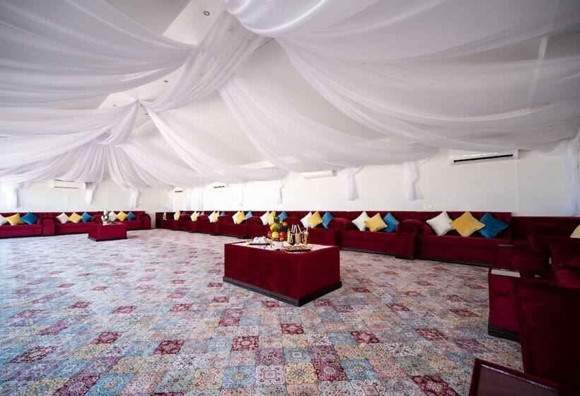 هتل Regency Sealine Camp