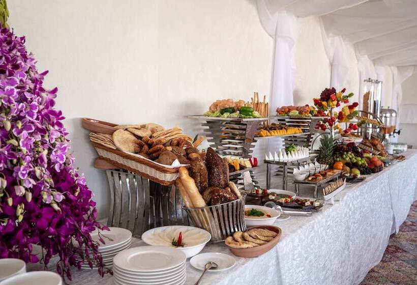 هتل Regency Sealine Camp