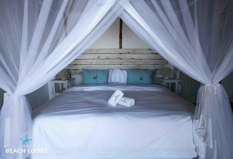 Отель Vilanculos Beach Lodge
