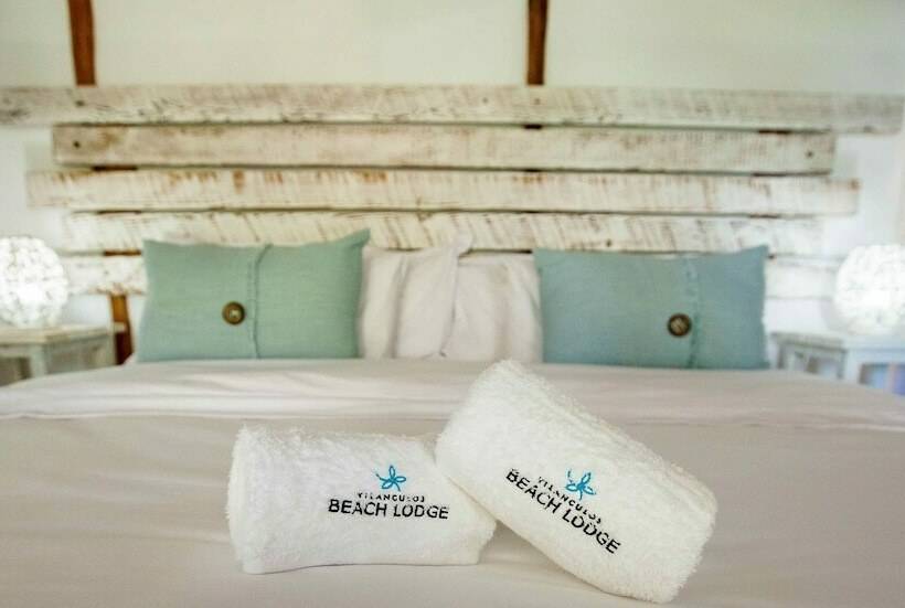 Отель Vilanculos Beach Lodge