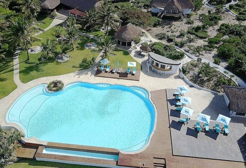 Отель Vilanculos Beach Lodge