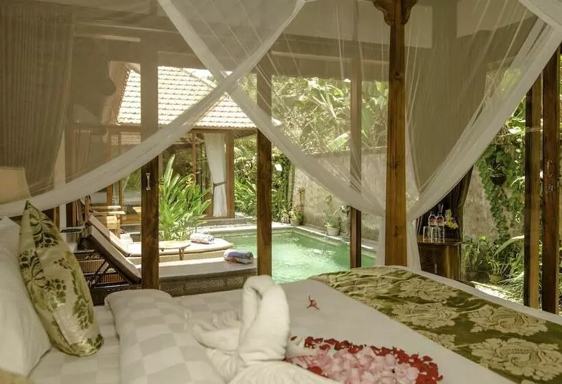 Naja Private Villa