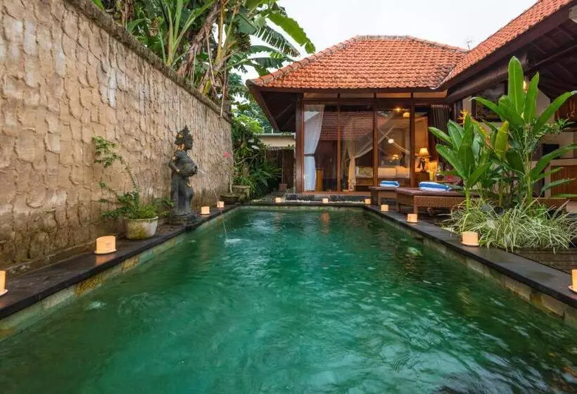 Naja Private Villa