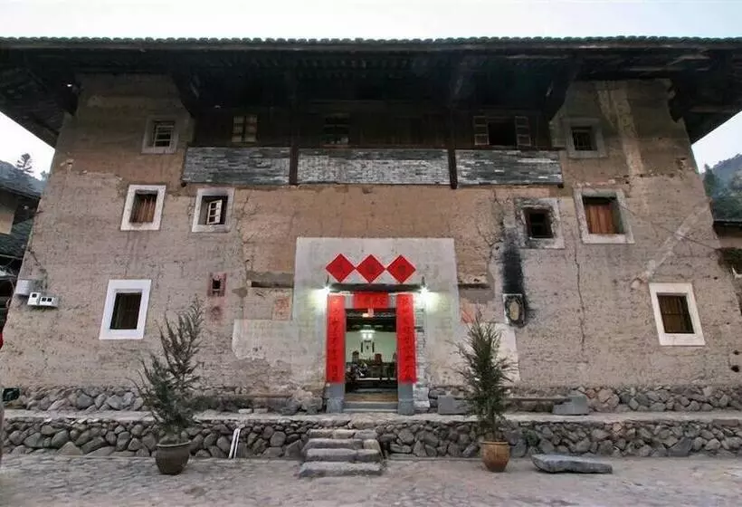 Nanjing Tulou Qingdelou Inn