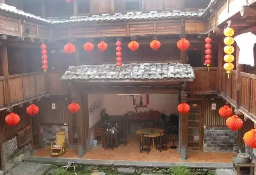 Nanjing Tulou Qingdelou Inn