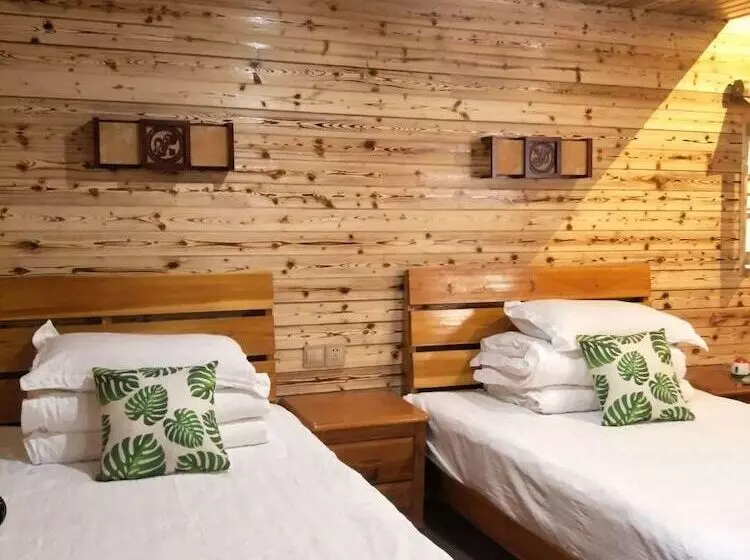 Nanjing Tulou Qingdelou Inn