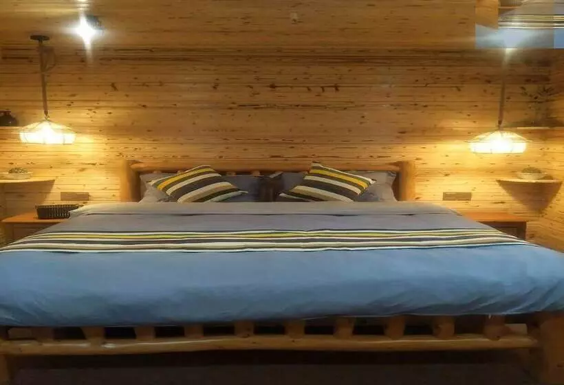 Nanjing Tulou Qingdelou Inn