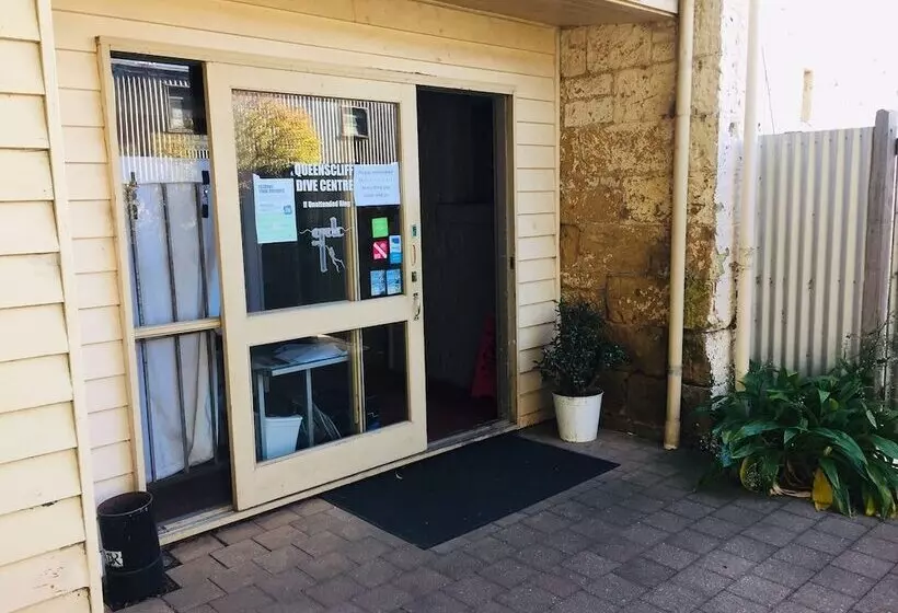 Majatalo Cobb & Co Lodge