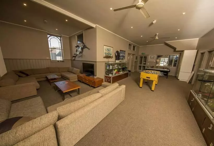 Majatalo Cobb & Co Lodge