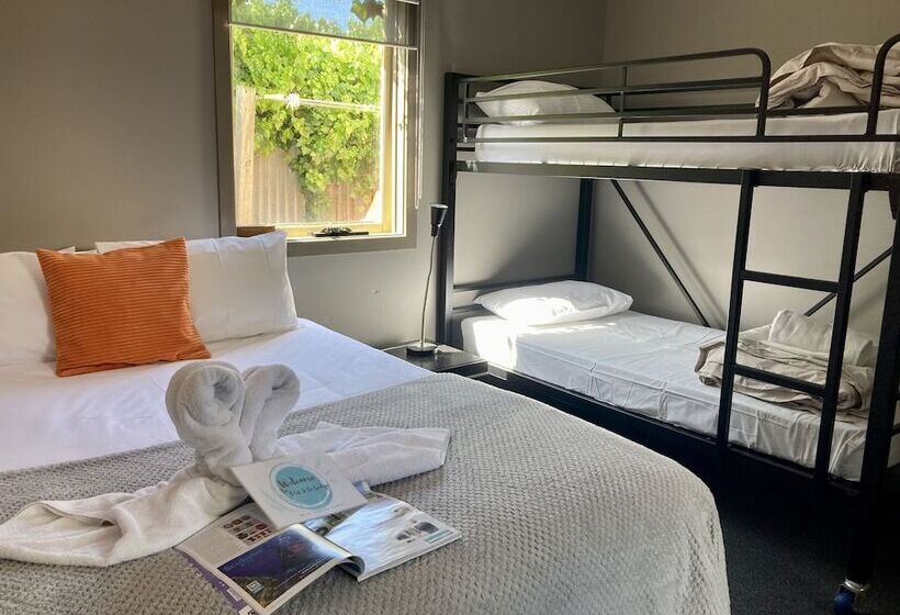 펜션 Cobb & Co Lodge