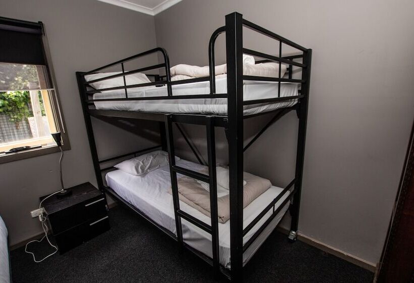 펜션 Cobb & Co Lodge